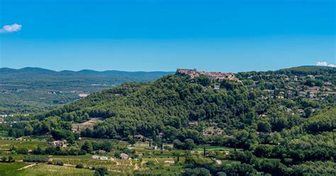 Dix Beaux Vins Rouges De Provence Moins De Euros La Revue Du Vin