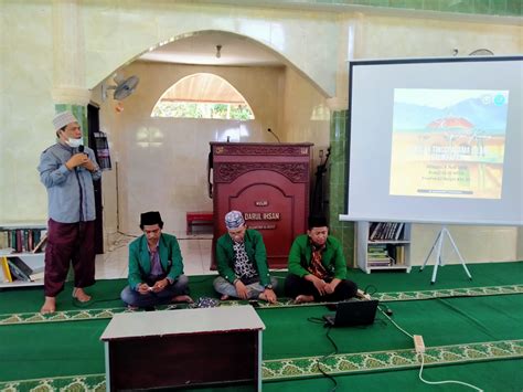 Sosialisasi Kampus Dan Pelatihan Jurnalistik Di Pondok Pesantren Al