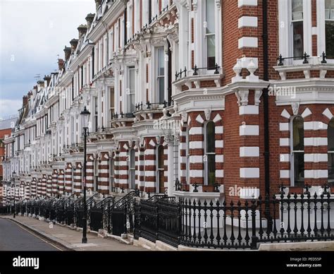 Victorian Townhouse Hi Res Stock Photography And Images Alamy