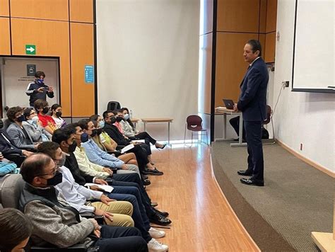 Participa Pancho Domínguez en conferencia sobre derechos humanos