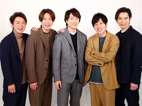 【歓喜】嵐 デビュー25周年イヤー メンバー全員が4年ぶりに集結！？マジ泣ける・・・ │ 芸能トレンディまとめ