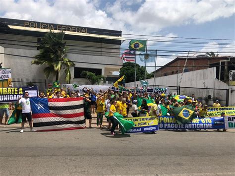 Manifestantes Fazem Ato Em Apoio Ao Governo Bolsonaro Em S O Lu S