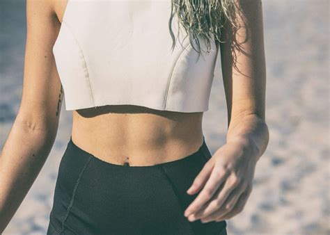 Hot Summer O Beachwear Da Haight Harper S Bazaar Moda Beleza E Estilo De Vida Em Um S Site