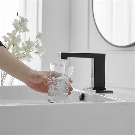 Bwe Matte Black Single Hole Touchless Bathroom Sink Faucet With Deck