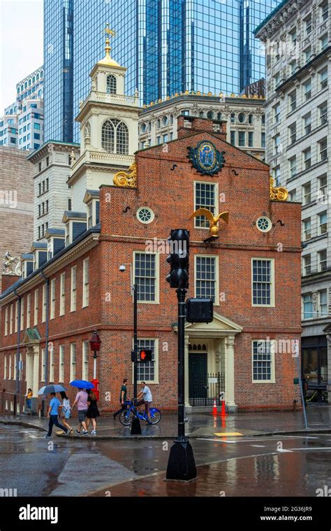 The Old State House, Boston. The historic site of the Declaration of Independence being read ...