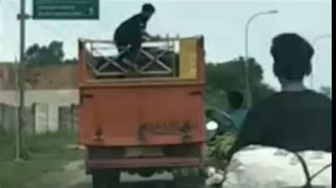 Viral Aksi Bajing Loncat Di Tanjung Bintang Pelaku Diduga Remaja