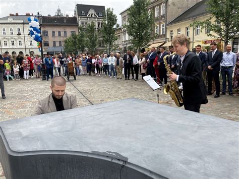 Betonowy jest tylko fortepian Wiadomości Radio BIELSKO