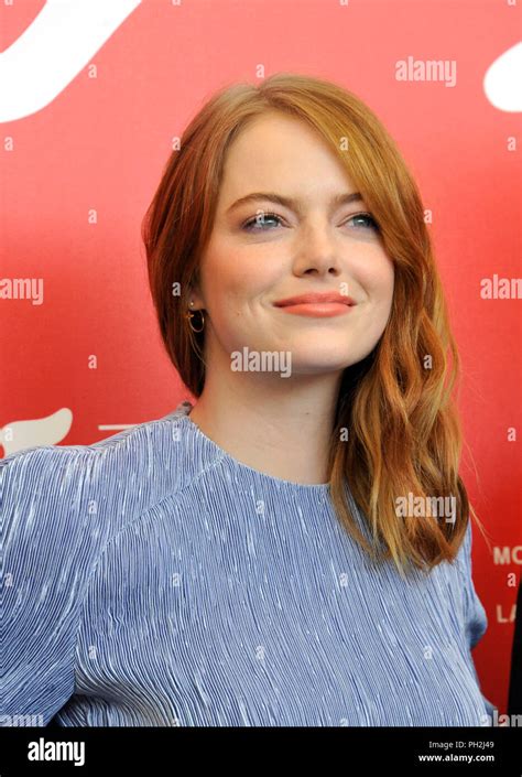 The Favorite Emma Stone Hi Res Stock Photography And Images Alamy