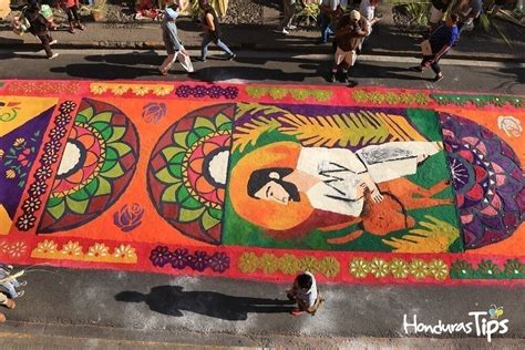 Alfombras De Aserr N Una Tradici N Que Llena De Fe Las Calles De Honduras