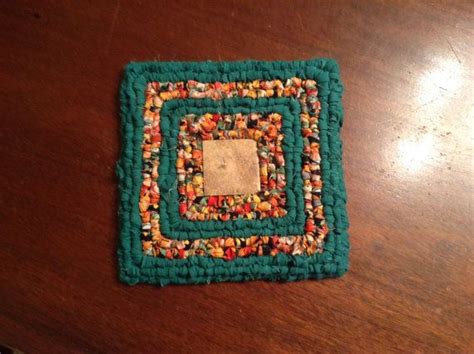 Locker Hooked Trivet Hot Pad With Tile Center Etsy Hot Pads Locker Hooking Trivet