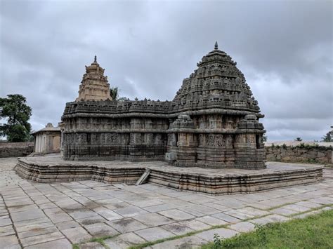 Hindu Temples of India: Lakshmi Narasimha Temple, Nuggehalli, Karnataka