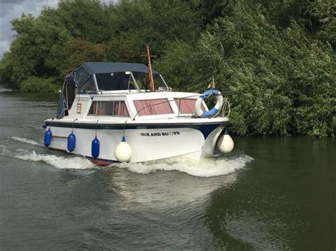 Boat Norman 29 Widebeam River Thames Cabin Cruiser For Sale From