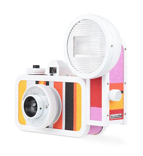 Lomography - La Sardina Beach Cameras Edition on Behance