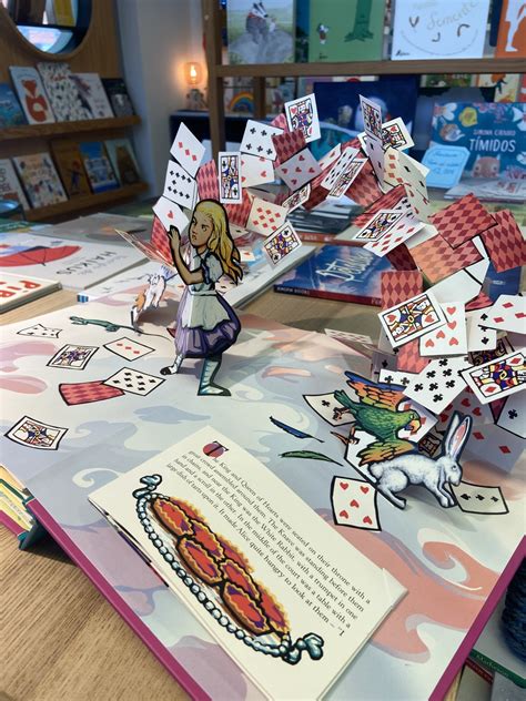 Alice S Adventures In Wonderland Pop Up Book Faz De Conto Livraria