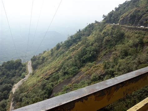 My picture gallery: 'Thamarassery Churam'; the ghat road to wayanad