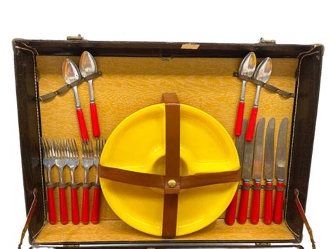 Vintage Mid Century Picnic Suitcase With Dishes Retr Gem