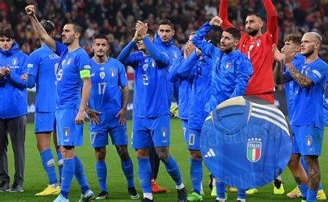 Las Primeras De Adidas As Lucir N Las Camisetas De Italia En