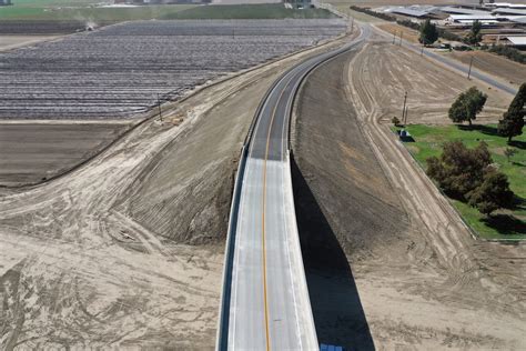 News Release High Speed Rail Completes Second Structure In Kings