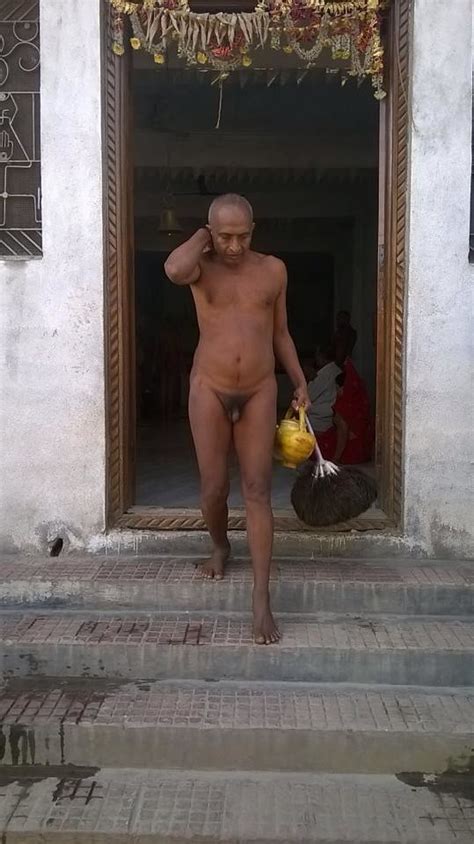 Naked Jain Muni In The Stairs Although Jain Muni Sri N Flickr