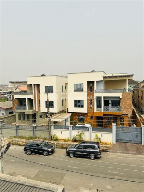 For Sale Spaciously Built Bedroom Detached Duplex With A Bq Magodo