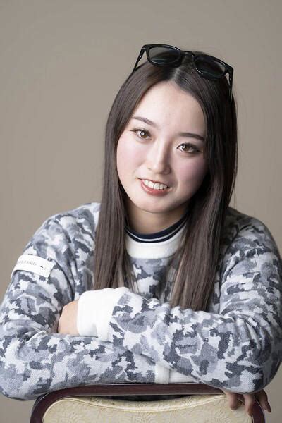 女子ゴルフ界の新星・清本美波の素顔「好きな食べ物は果物とサーモン。理想の男性のタイプは」