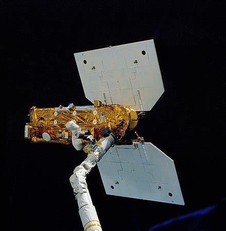 Satellite - Wikipedia