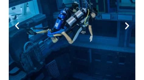 Take A Tour Of Worlds Deepest Swimming Pool In Dubai Stunning Pictures