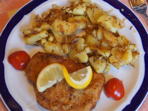 Alm Schnitzel Mit Herzhaften Bratkartoffeln Rezept Kochbar De