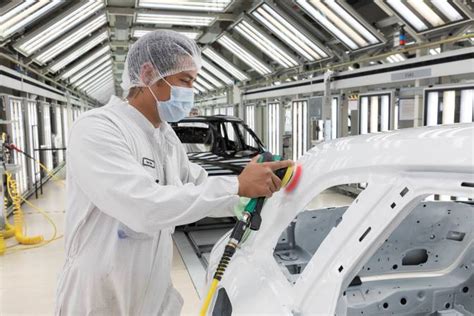 Más De 4 000 Tonos En La Nave De Pintura Para Dar Color Al Audi Q5