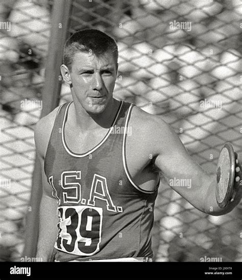 Al Oerter 1960 Stock Photo Alamy