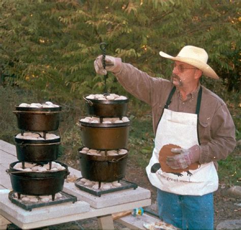 Dutch Oven Stacking Hmmmm I See A Multi Coursed Meal In My Future