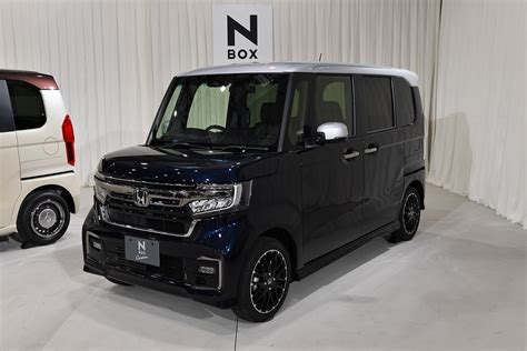 ホンダN BOXカスタムの魅力に迫る 自動車情報ニュース WEB CARTOP 2ページ目