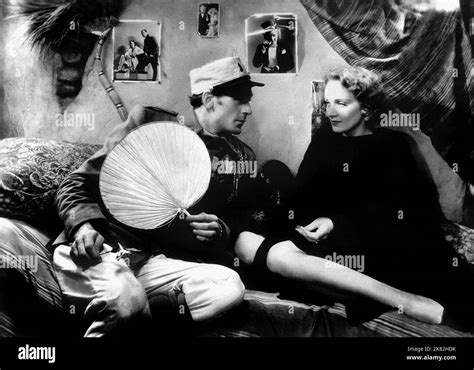 Gary Cooper And Marlene Dietrich Film Morocco Usa 1930 Characters