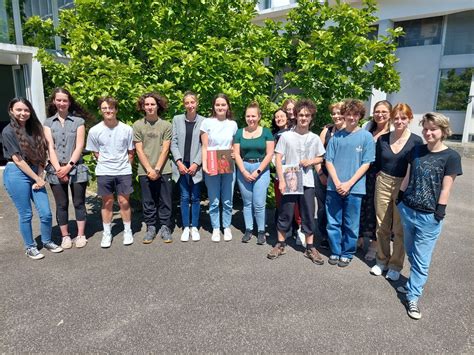 17 élèves du lycée Rémi Belleau de Nogent le Rotrou primés pour leur BD