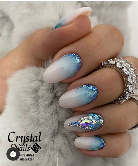 Pin By Elena Prz On Hair Make Up Nails Etc Ombre Nails Glitter