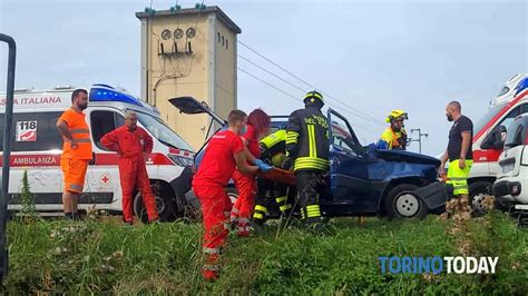 Incidente Sulla Provinciale 153 A San Giorgio Canavese Tamponamento