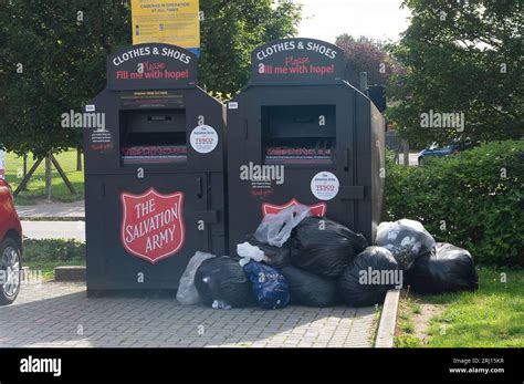 Taplow, Buckinghamshire, UK. 19th August, 2023. Black bin bags filled ...