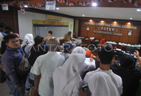 PEREKAMAN KTP ELEKTRONIK JELANG PEMILU ANTARA Foto