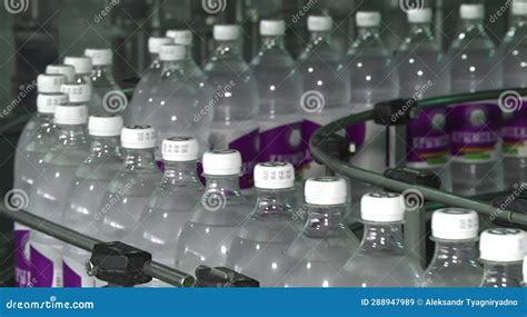 Mineral Water Factory Production Line Bottling Pure Spring Water Into