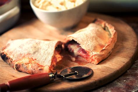 Calzone Napoletano True Italian Taste