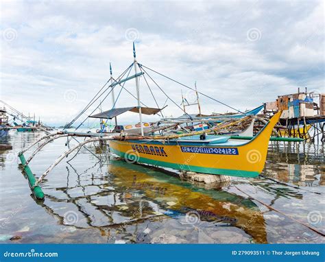 Filipino Fishing Boat In A Sea Of Junk Editorial Photo Image Of Boat