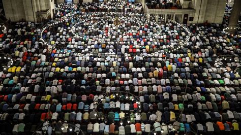 Faithful Muslims Around The World Begin Celebrating Eid Fox News