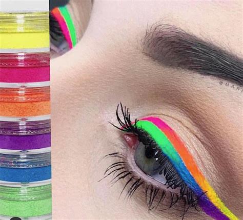 Arriba 59 Imagen Maquillaje Neon Para Ojos Viaterra Mx