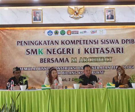 Peningkatan Kompetensi Siswa Desain Permodelan Dan Informasi Bangunan