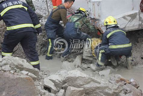 温州在建高架桥发生坍塌事故 一名工人被埋图 城市频道 浙江在线