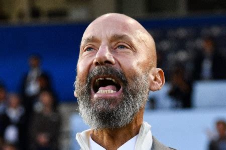 Funerali Di Vialli Lui Ha Chiesto Una Cerimonia Allegra