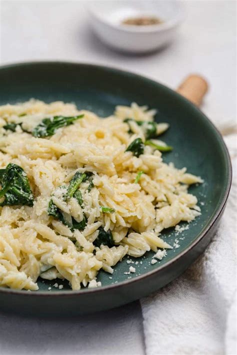 Parmesan And Spinach Orzo Easy Weeknight Orzo Pasta Recipe