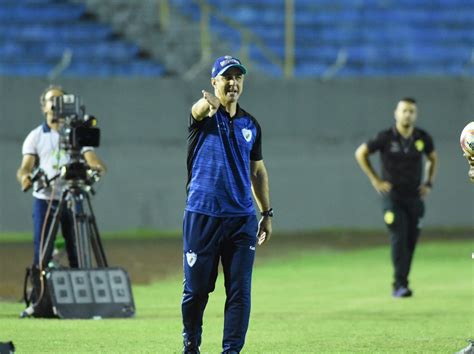 Alem O Destaca Mudan A De Postura Do Londrina Para Vencer O Brusque