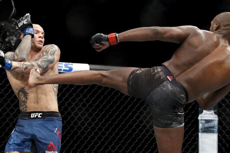 Ufc 235 Jon Jones Retains Title With Routine Win Over Anthony Smith