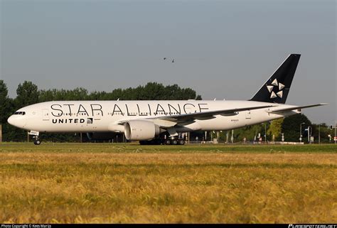 N United Airlines Boeing Er Photo By Kees Marijs Id